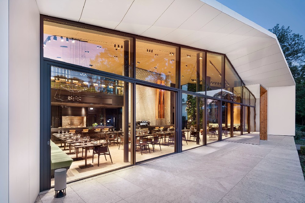 德国法兰克福 FOGO E ÁGUA 餐厅