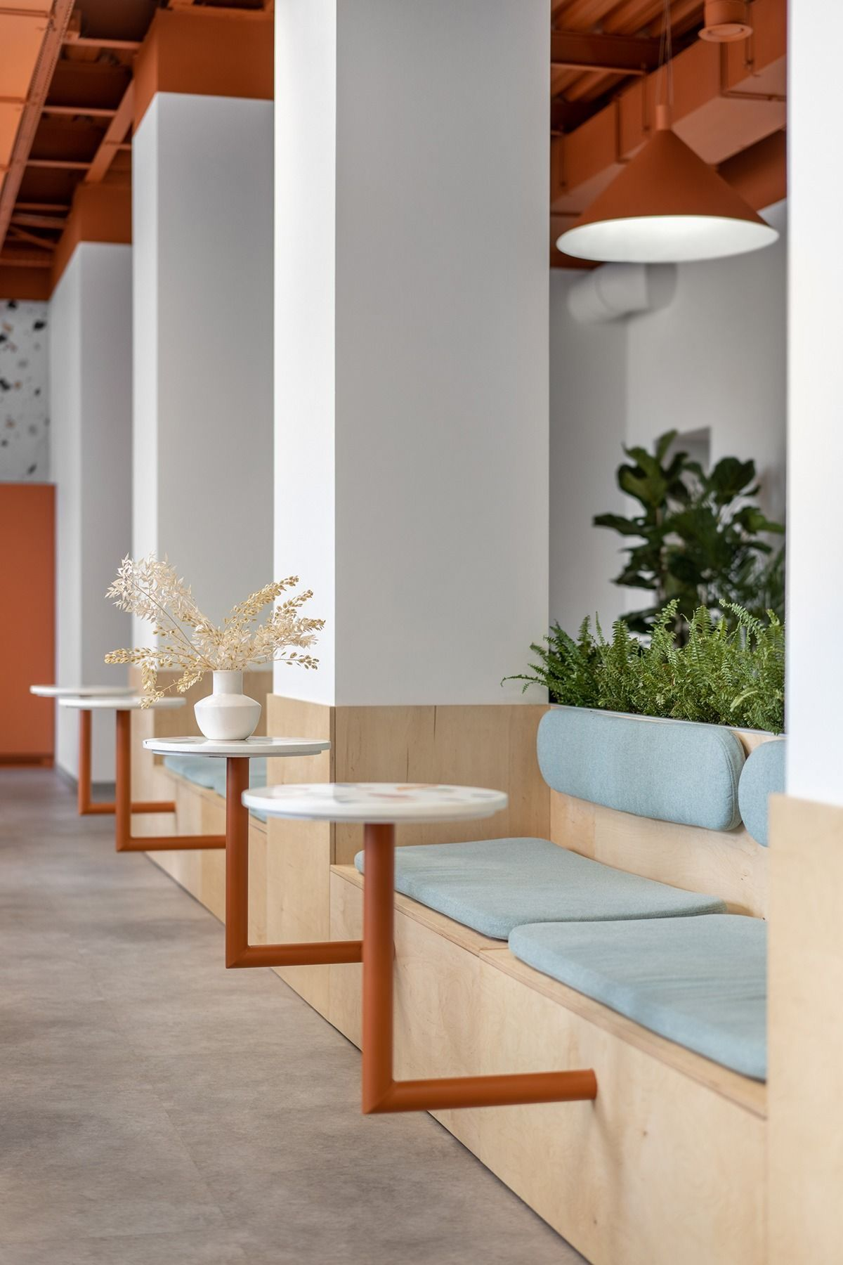 Restaurant booth sofa.png